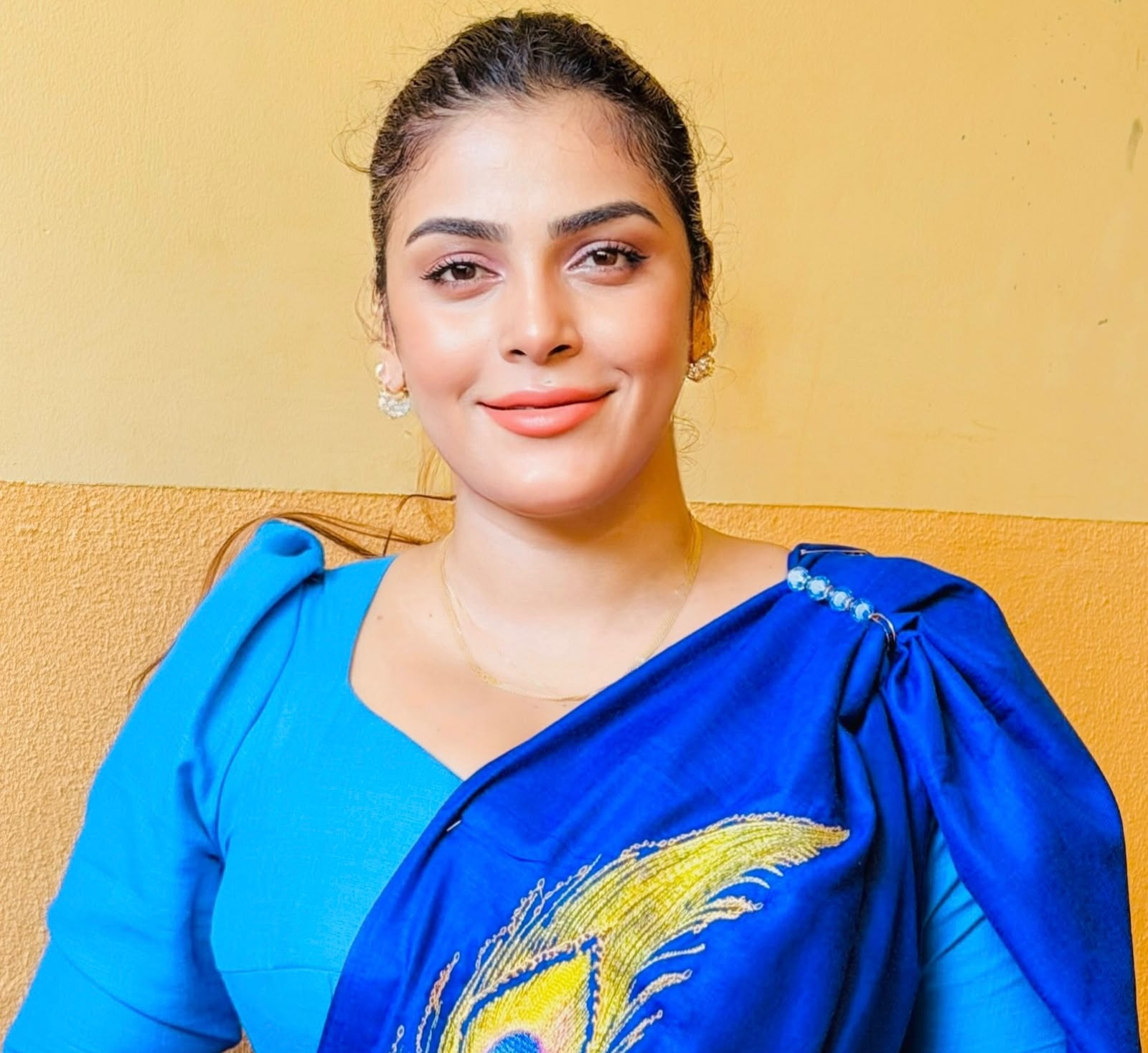 শিউলি কাকির গুদ ভাঙলাম